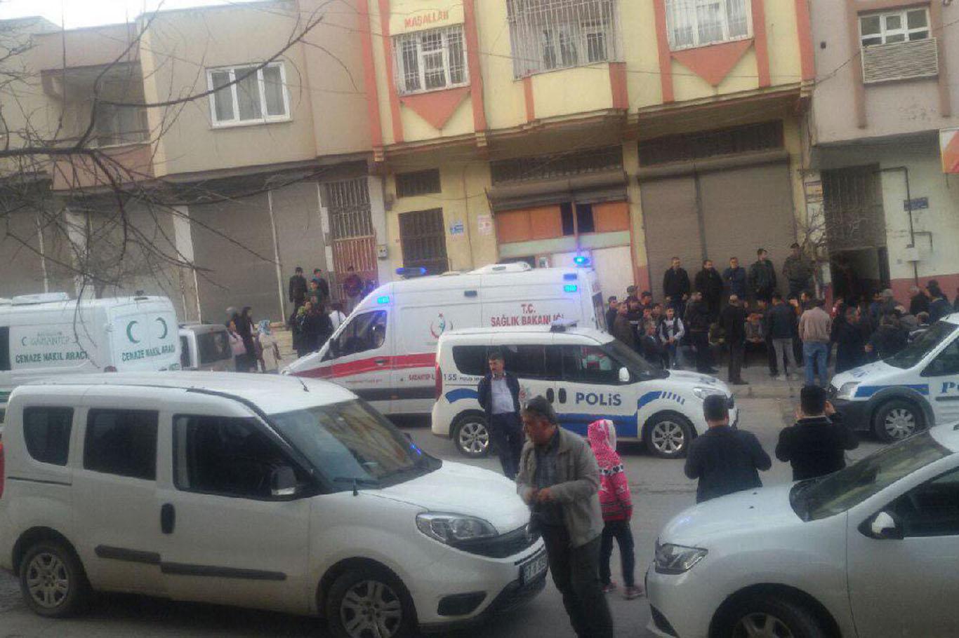 15 yaşındaki kızın intihar ettiği iddiası 15 yaşındaki kızın intihar ettiği iddiası